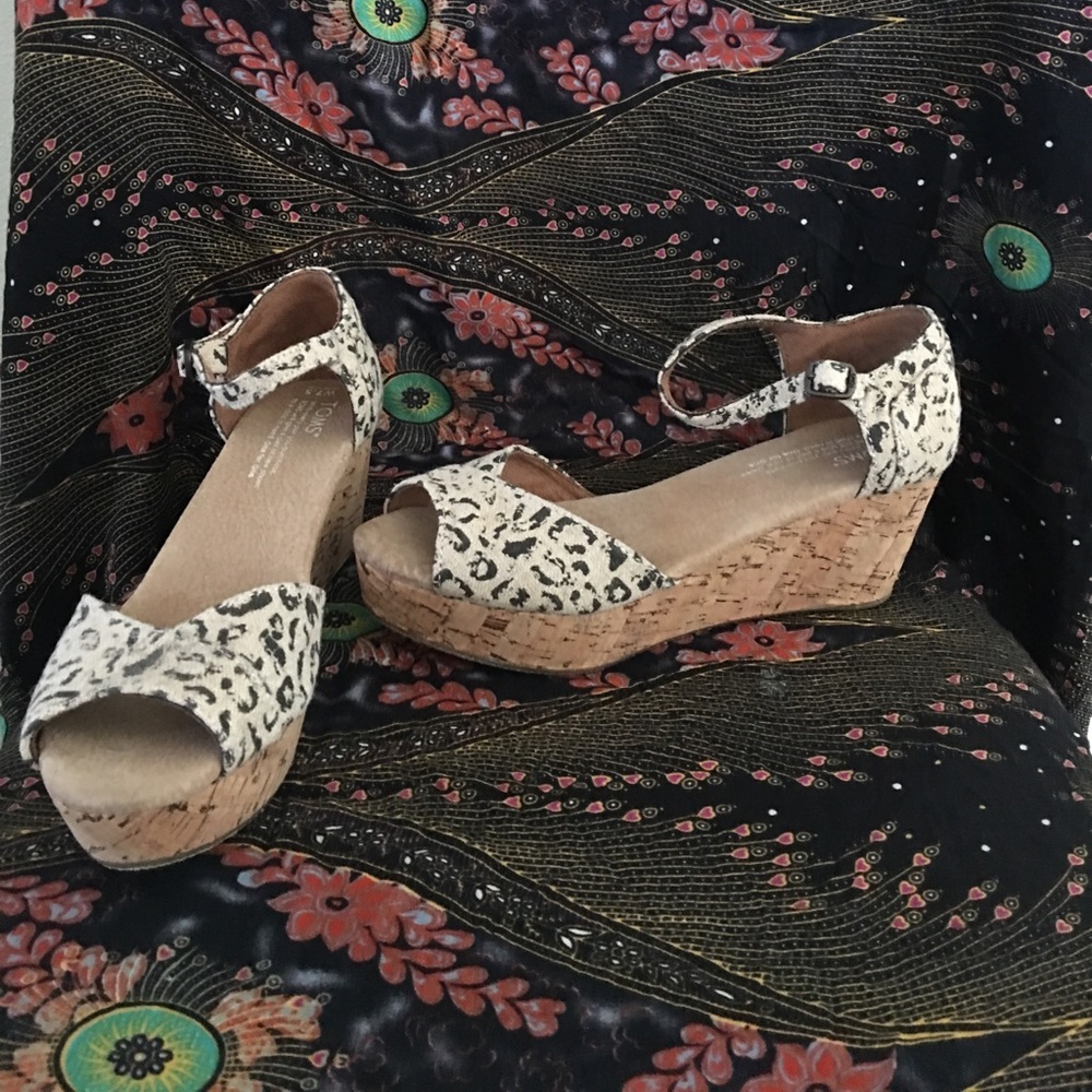 COPY - TOMS cork wedge cheetah print sandal